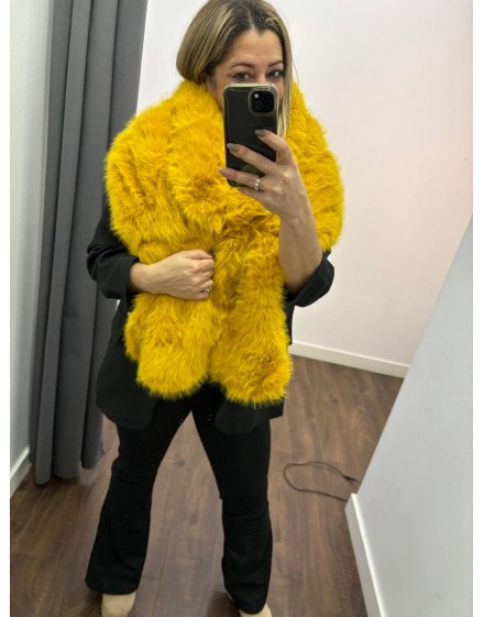 Estola pelos Escarlata